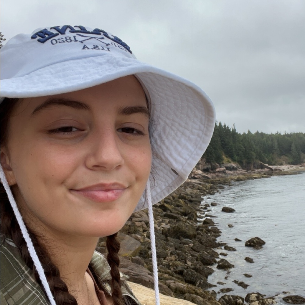 Meet your Posher, Emma
